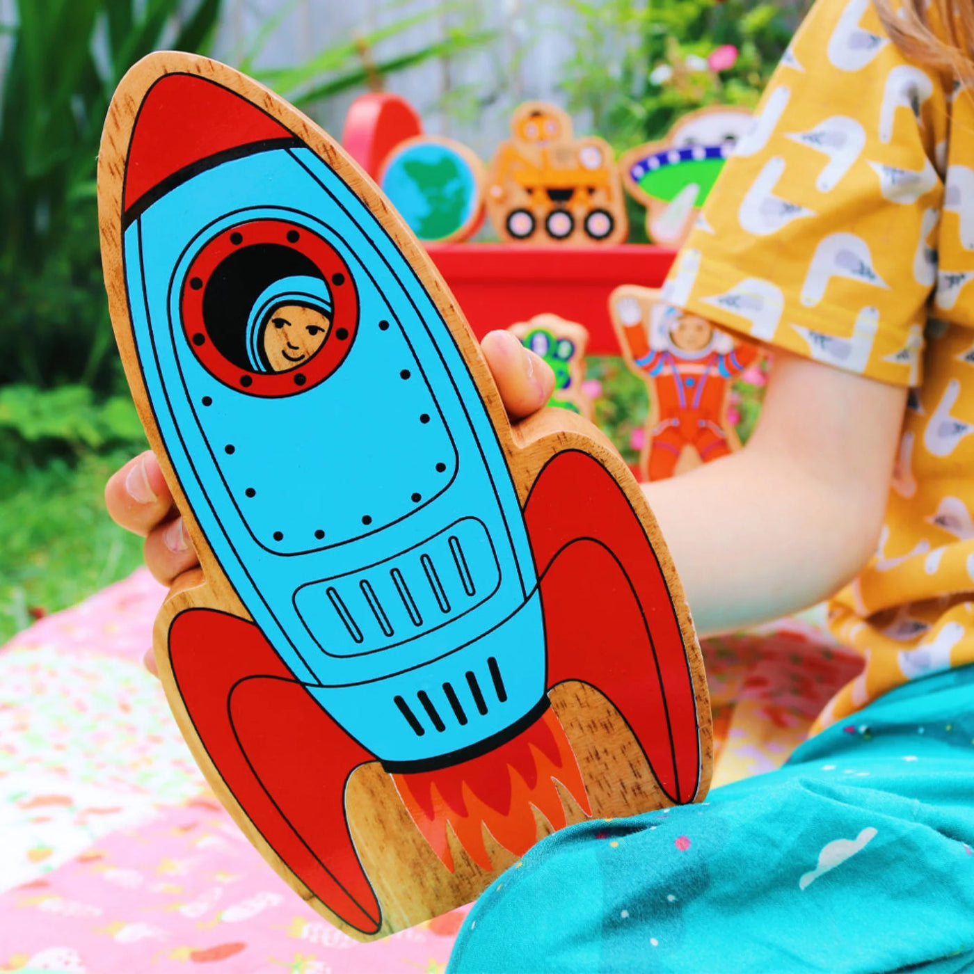Lanka Kade Wooden Space Playset - 7 Figures